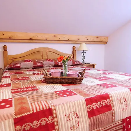 Location A Notre-dame-de-bellecombe: 1 Chambre, 4 Pers., Cuisine Equipee - Fr-1-807-70 Διαμέρισμα